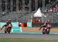 Kacau! Sprint MotoGP Thailand: Marquez Dihukum, Bezzecchi Tersungkur