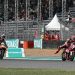 Kacau! Sprint MotoGP Thailand: Marquez Dihukum, Bezzecchi Tersungkur