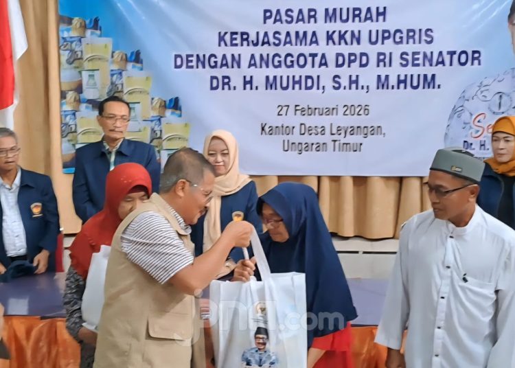 Pasar Murah UPGRIS-DPD RI: Tebus Kebutuhan Hanya Rp50 Ribu!