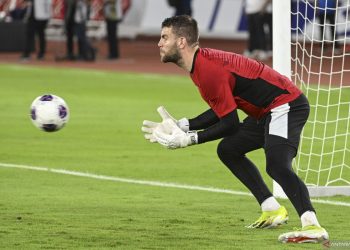 Maarten Paes: Kiper Timnas Indonesia Nantikan Debut Ajax
