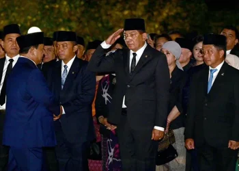 Penghormatan Terakhir: Menhan Sjafrie Sjamsoeddin Pimpin Upacara Pemakaman Juwono Sudarsono di TMP Kalibata
