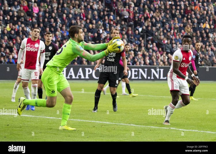 Maarten Paes Debut Eredivisie: Peluang Baru Ajax