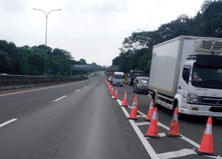 Update Arus Balik 2026: Tol Cikampek Padat, Rekayasa Contraflow Masih Diberlakukan
