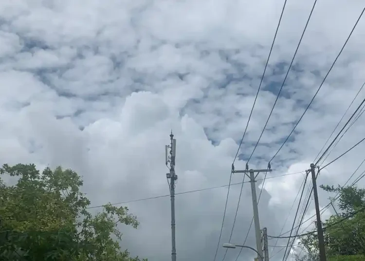 Prakiraan Cuaca Sultra 20 Februari: Kendari Hujan, Kolaka Berawan!