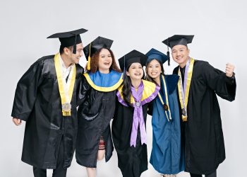 Isyana Bantah Terima Beasiswa LPDP Heboh!