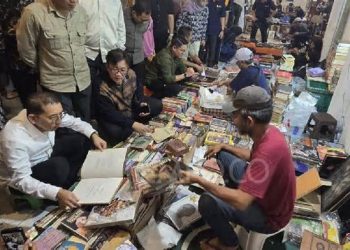 Menelusuri Jejak Budaya: Momen Fadli Zon Borong Barang Lawasan di Pasar Kangen Yogyakarta 2026