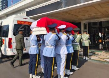 Mengenang Sosok Juwono Sudarsono: Prosesi Persemayaman Mantan Menhan di Gedung Kemenhan