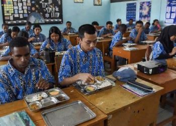 Kabar Gembira! Siswa di Daerah 3T dan Rawan Stunting Kini Dapat Makan Bergizi Gratis 6 Hari Penuh