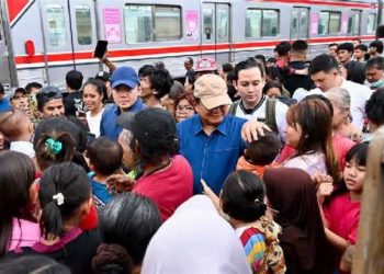 Sinergi Pemerintah: Pramono Anung Dukung Penuh Rencana Prabowo Bangun Hunian Layak di Pinggir Rel