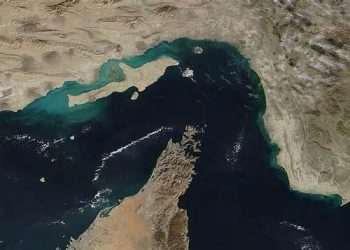 Krisis Selat Hormuz 2026: Iran Izinkan Kapal Melintas dengan Syarat Pembayaran Yuan