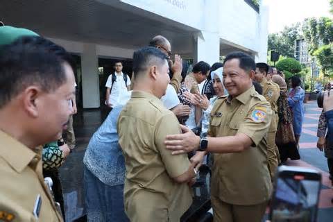 msn-AA1ZICNj-0 – Aksara Lokal Pasca-Lebaran 1447 H: Mendagri Tito Karnavian Dorong ASN Kemendagri dan BNPP Pacu Kinerja