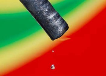 DPR Ingatkan Masyarakat Tak Timbun BBM: Stok Aman, Harga Tetap Stabil di 2026