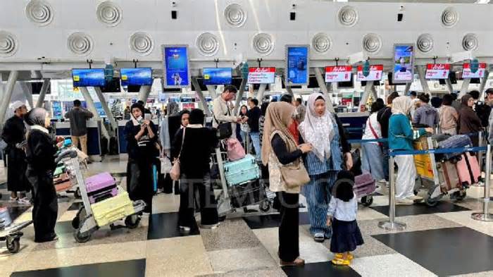 msn-AA1Zs2VJ-0 – Aksara Lokal Lonjakan Hebat Mudik 2026: Trafik Angkutan Lebaran di Bandara Kualanamu Tumbuh Drastis 29,4%!