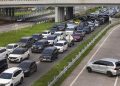 Arus di Tol Cipali Melambat: Mengapa Berhenti di Bahu Jalan Bisa Berakibat Fatal?
