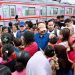 Moment Bersejarah! Foto: Saat Prabowo Blusukan di Bantaran Rel Stasiun Pasar Senen 2026: Janji Hunian Layak bagi Rakyat Kecil