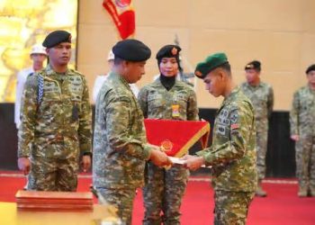 Prestasi Membanggakan: Panglima TNI Berikan Kenaikan Pangkat Luar Biasa bagi Prajurit Hafiz Al-Quran