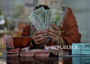 Investor Ragu Ketegangan Perang Mereda: Rupiah dan IHSG Tertekan di Kuartal I 2026