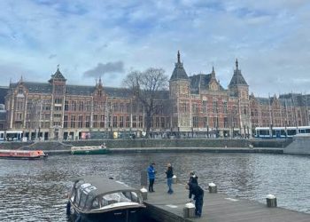 Menemukan ‘Islam’ di Amsterdam: Mengapa Benih Kita Mekar di Tanah Orang?