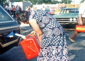 Kilas Balik Krisis Minyak 1970-an: Apakah Dunia Sedang Menuju Jurang Energi yang Lebih Dalam di 2026?