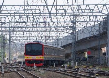 Mobil Tertabrak Kereta di Bogor: Kronologi Gangguan Perjalanan KRL dan Langkah Evakuasi Terkini