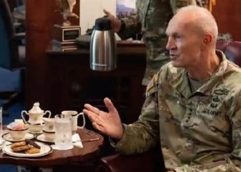 Gejolak Pentagon: Menhan AS Pete Hegseth Pecat Kepala Staf Angkatan Darat dan Dua Jenderal