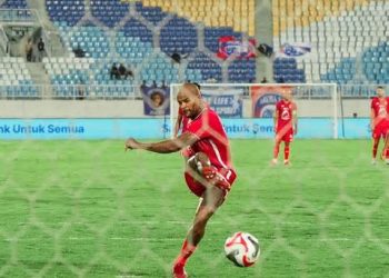 Hasil Arema FC vs Malut United: Gol Penalti Dramatis Paksa Singo Edan Berbagi Angka