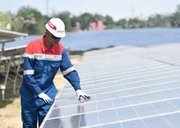Strategi Pertamina Menjawab Gejolak Energi Dunia 2026: Mengapa EBT Menjadi Kunci Ketahanan Nasional?
